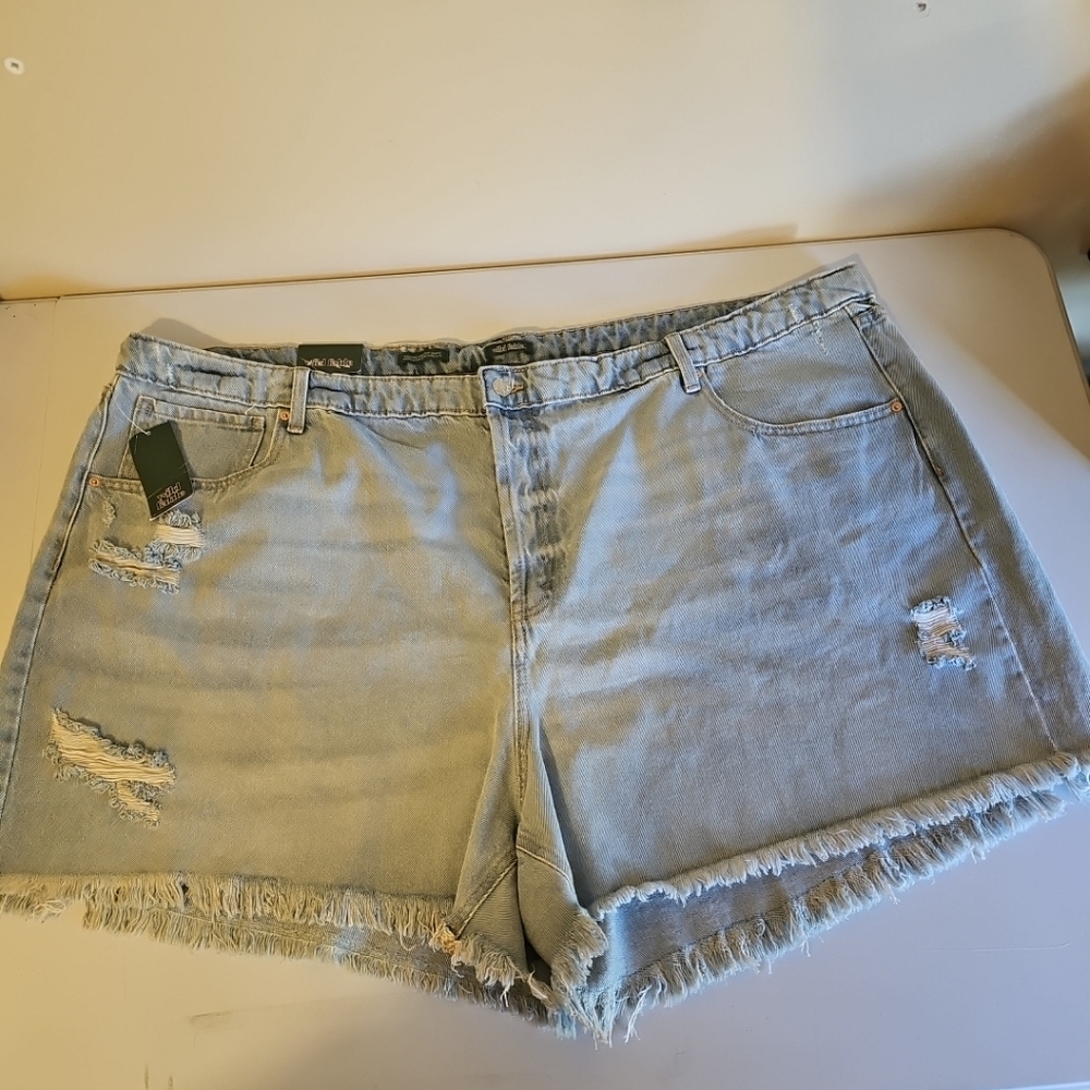 Wild Fable Super High Rise Cutoff Shorts‎ Medium Wash Denim Shorts Size 28